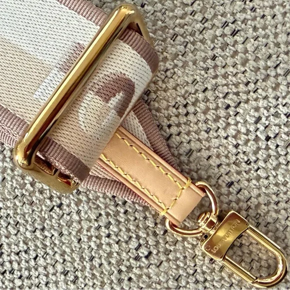 Louis Vuitton Bandouliere Strap for speedy 20. - Picture 7 of 11